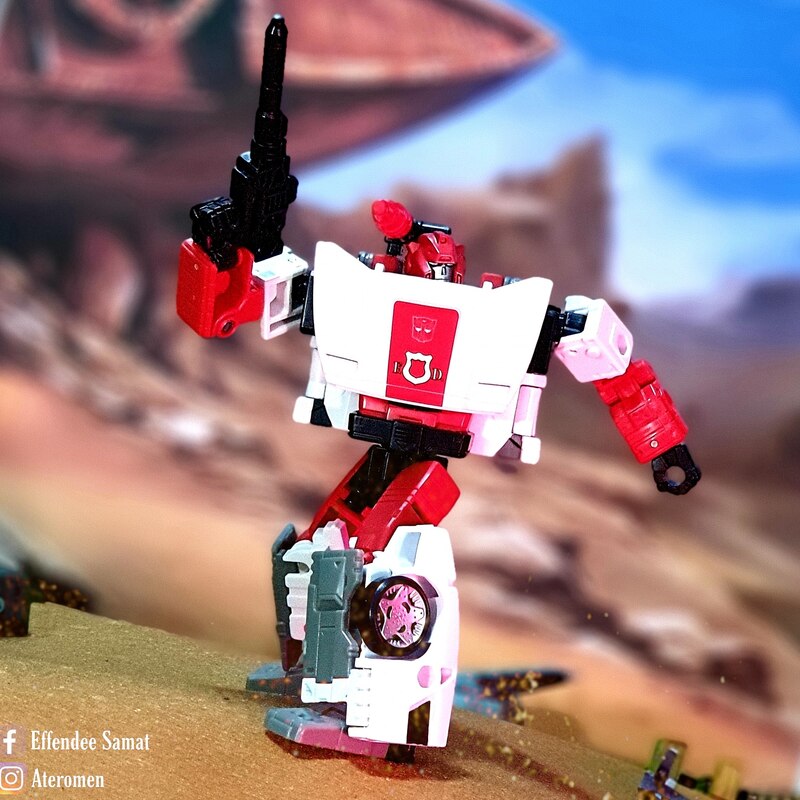 red alert transformers kingdom